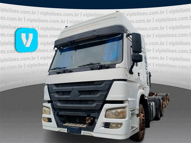 SINOTRUK - HOWO 6X2 380