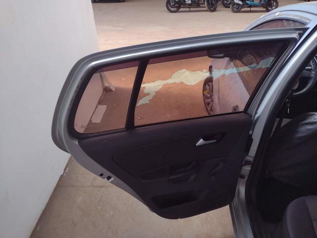 VOLKSWAGEN FOX 1.6 GII - 2012/2013 — foto 14 de 29