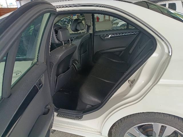 MERCEDES-BENZ C 180 CGI - 2012/2012 — foto 14 de 34