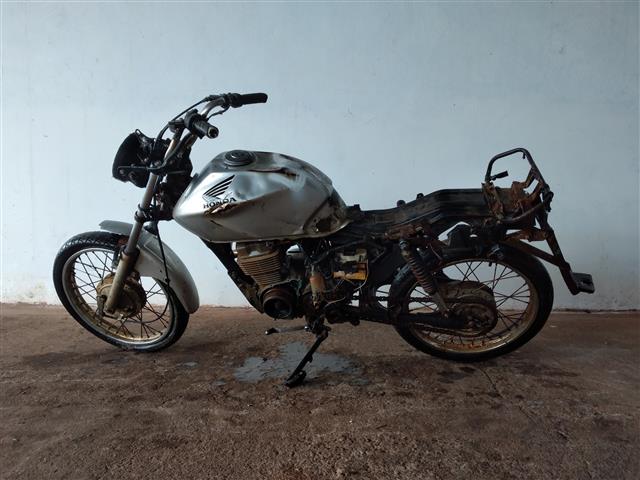 HONDA - CG 150 TITAN KS - leilão judicial - IPUEIRAS PI - lance mínimo R$ 50