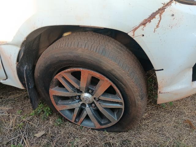 HILUX CD SR 4X4 2.8 TDI DIESEL AUT - 2019/2019 — foto 22 de 25