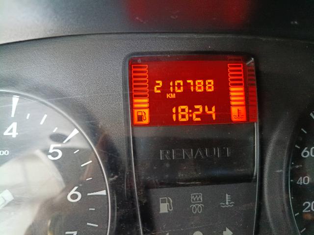 RENAULT CLIO CAM1016VH - 2011/2011 — foto 24 de 27