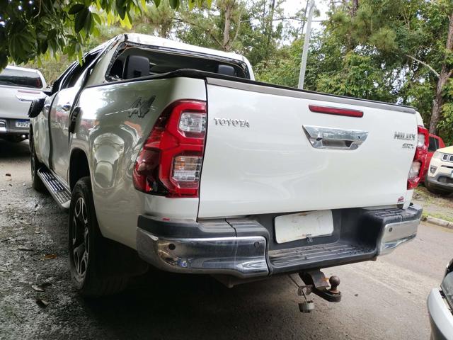 HILUX CD SRV 4X4 2.8 TDI DIESEL AUT - 2021/2022 — foto 4 de 38