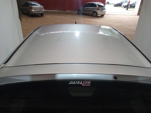 RENAULT SANDERO AUT1016V - 2009/2009 — foto 18 de 37