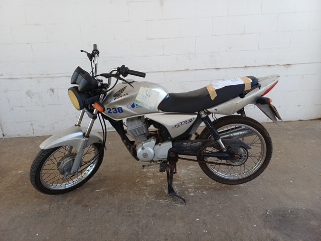 HONDA - CG 150 TITAN KS - leilão extrajudicial - TERESINA PI - lance mínimo R$ 2.300