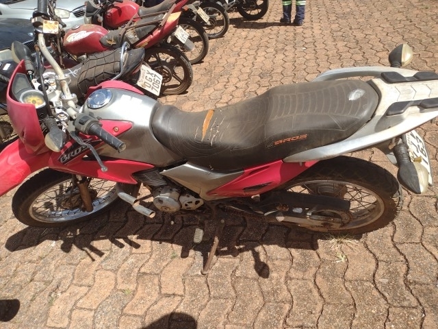 HONDA - NXR150 BROS MIX ES - leilão extrajudicial - SAMAMBAIA DF - lance mínimo R$ 5.400