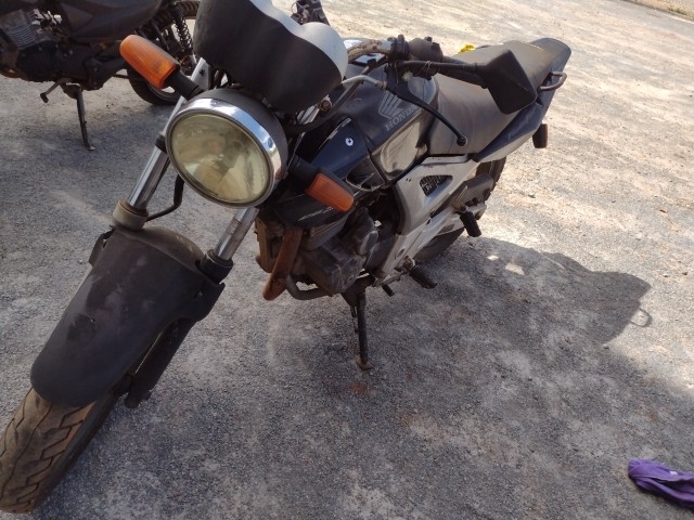 HONDA - CBX 250 TWISTER - leilão extrajudicial - SAMAMBAIA DF - lance mínimo R$ 2.400