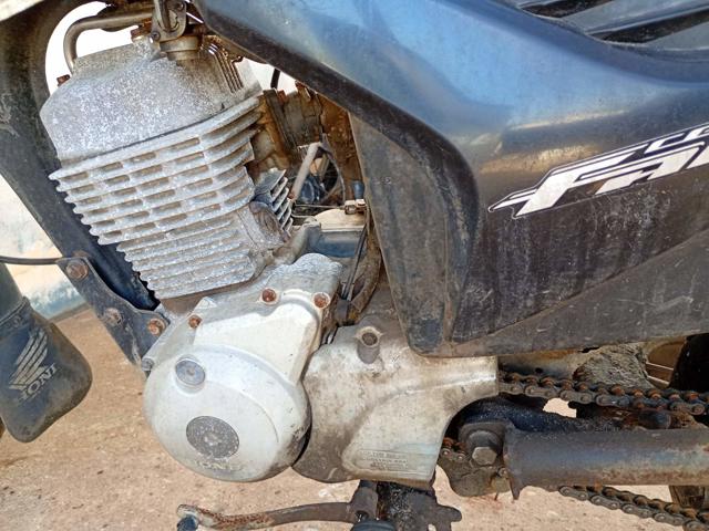 HONDA CG 125 CARGO KS - 2011/2011 — foto 12 de 13