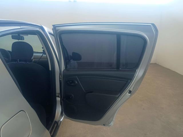 RENAULT SANDERO AUT1016V - 2014/2014 — foto 14 de 40