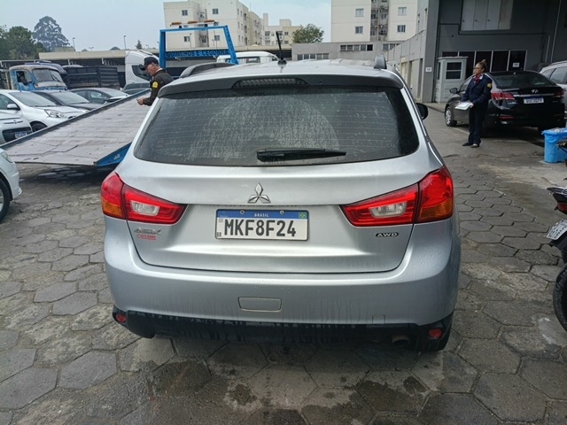 MMC ASX 2.0 4WD - 2013/2013 — foto 4 de 10