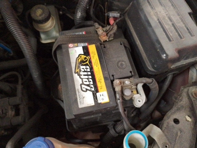 FIAT PUNTO 1.4 - 2010/2010 — foto 13 de 40