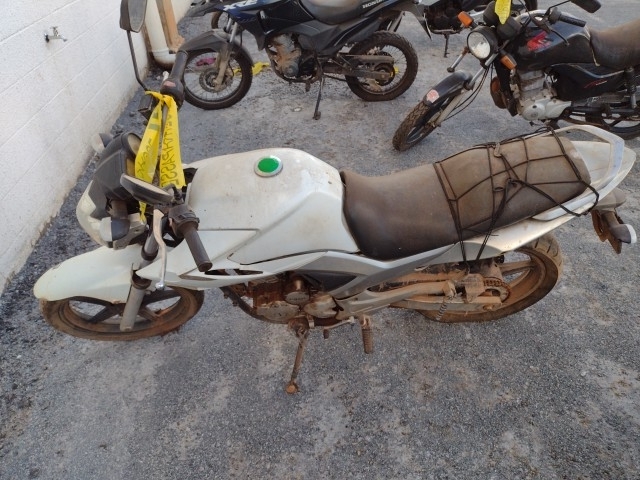 YAMAHA - FAZER YS250 - leilão extrajudicial - SAMAMBAIA DF - lance mínimo R$ 3.200