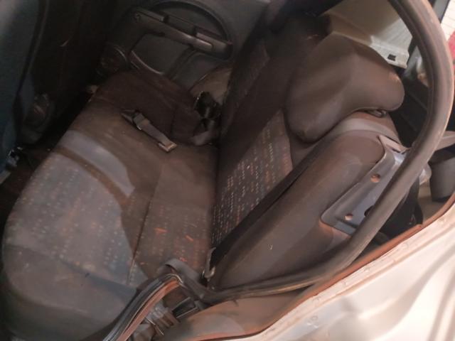 FIAT UNO VIVACE 1.0 - 2013/2014 — foto 12 de 36