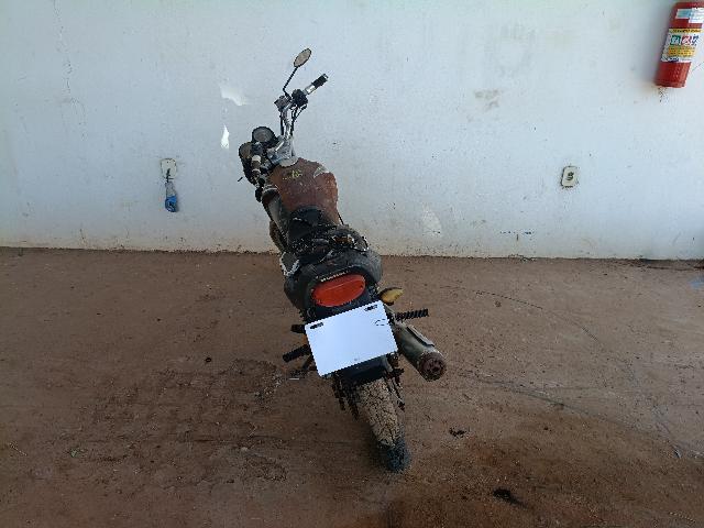 SUZUKI EN125 YES - 2009/2010 — foto 4 de 9