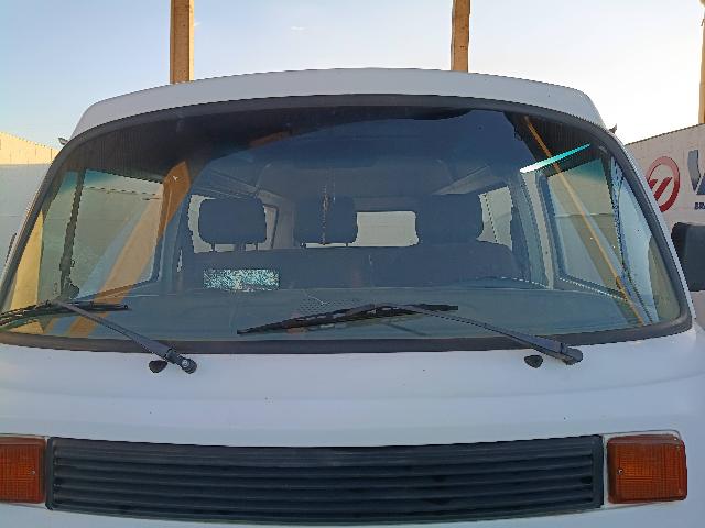 VOLKSWAGEN KOMBI - 2004/2005 — foto 7 de 23
