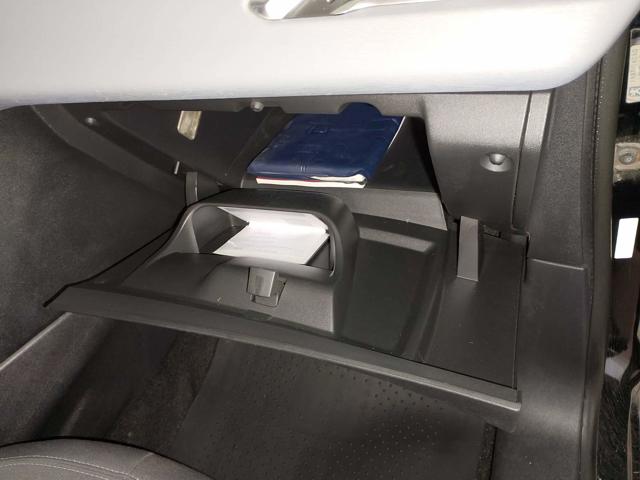 PEUGEOT 208 ALLURE - 2013/2014 — foto 21 de 32