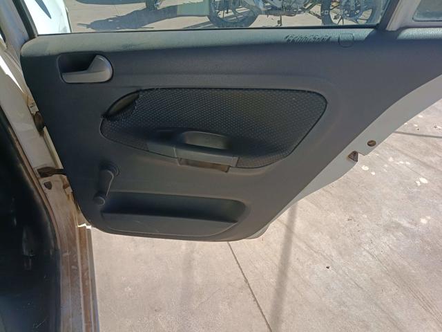 VOLKSWAGEN GOL CITY MC - 2015/2016 — foto 17 de 29