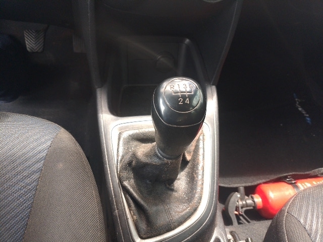 HYUNDAI HB20S 1.6M 1.6M - 2013/2014 — foto 10 de 40