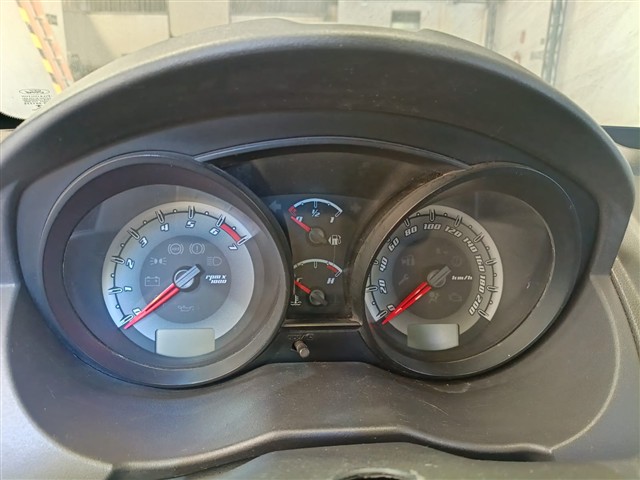 FORD FIESTA SEDAN1.6FLEX - 2012/2013 — foto 10 de 40