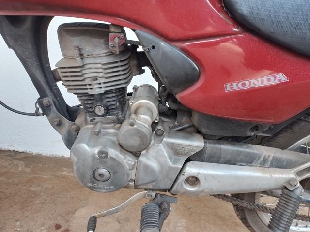 Foto 8 de 9: CG 125 TITAN ES - 2003/2003