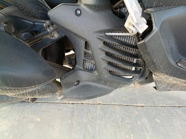 YAMAHA NMAX 160 - 2022/2022 — foto 11 de 14