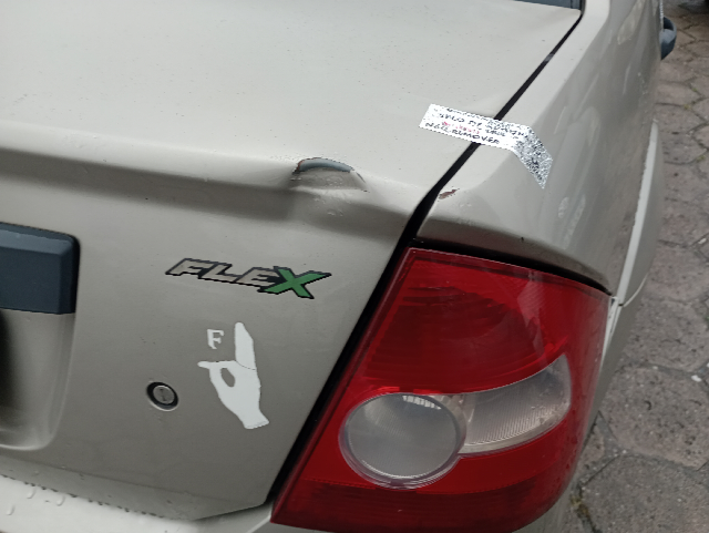 FORD FIESTA SEDAN FLEX - 2008/2008 — foto 10 de 12