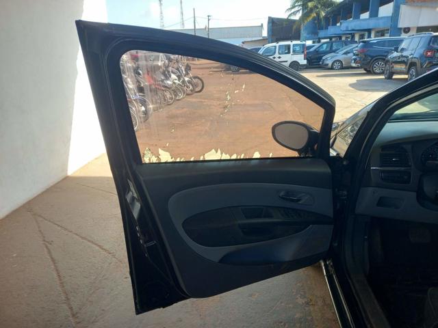 FIAT LINEA ESSENCE DUAL - 2012/2013 — foto 14 de 28