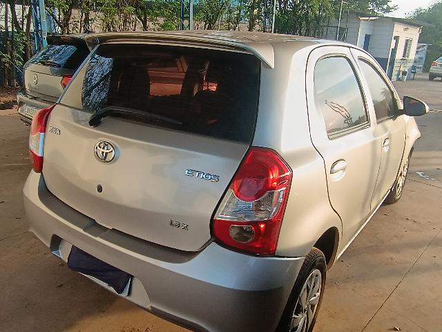 Foto 4: ETIOS HB X 13L MT - 2017/2018