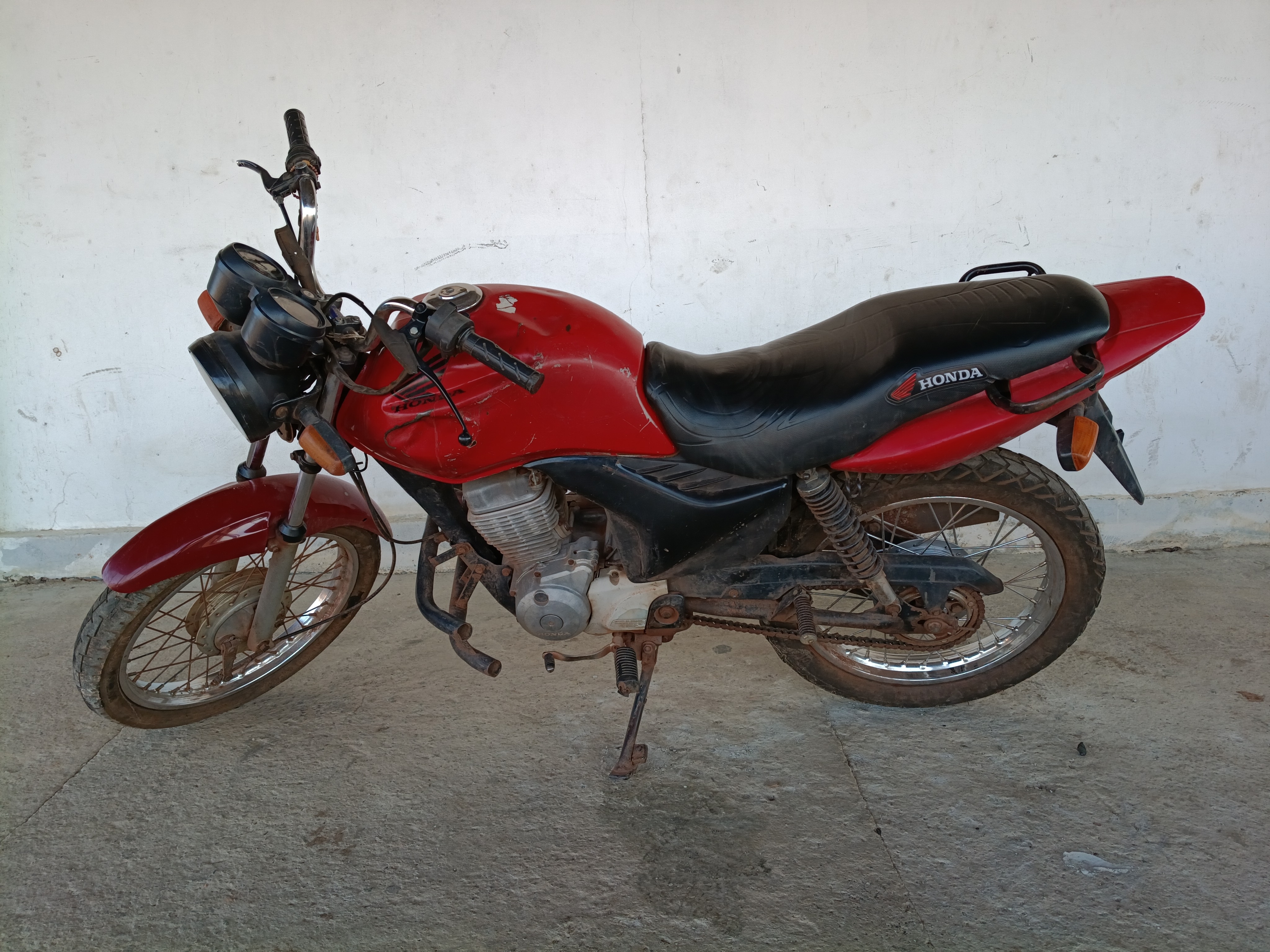 HONDA - CG 125 FAN KS - leilão extrajudicial - CAXIAS MA - lance mínimo R$ 1.800