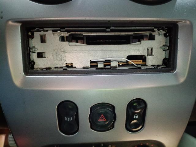 RENAULT LOGAN EXP 1016V - 2010/2011 — foto 5 de 40