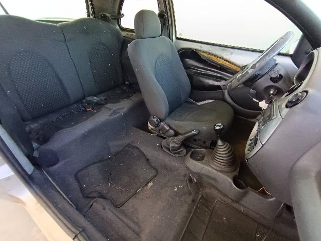 FORD KA GL - 2003/2004 — foto 12 de 22