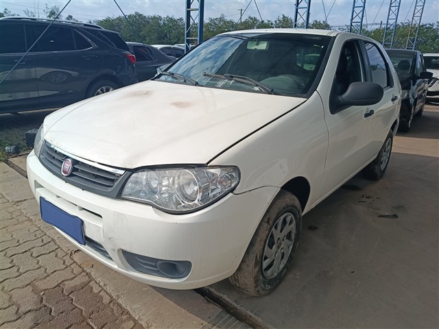 Fiat Palio Fire 2015 em leilão