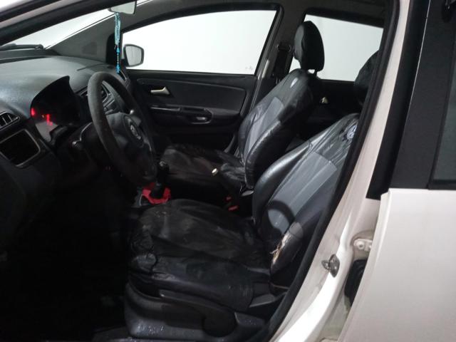 VOLKSWAGEN FOX 1.6 GII - 2012/2013 — foto 13 de 40