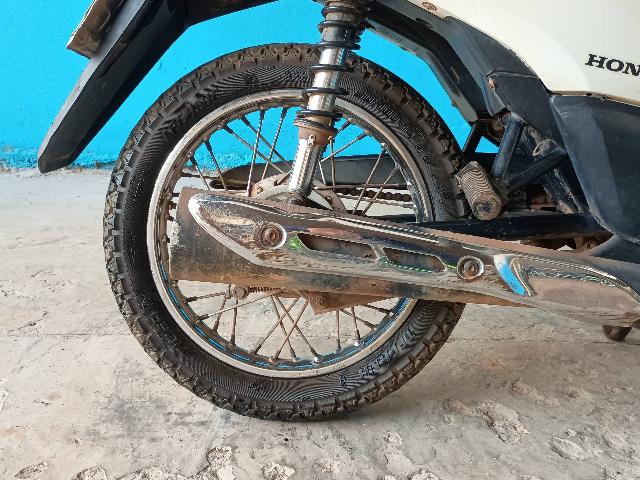 HONDA BIZ 100 ES - 2015/2015 — foto 13 de 13