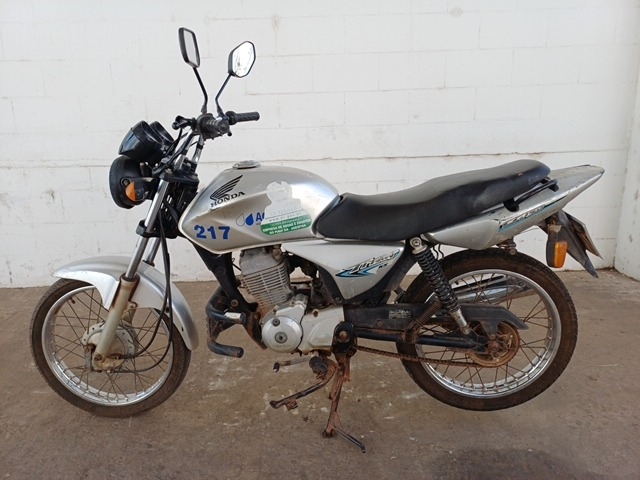 HONDA - CG 150 TITAN KS - leilão extrajudicial - TERESINA PI - lance mínimo R$ 2.000
