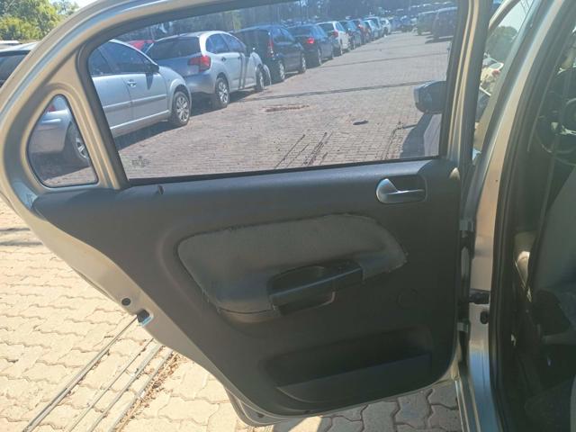 VOLKSWAGEN GOL - 2009/2010 — foto 13 de 28