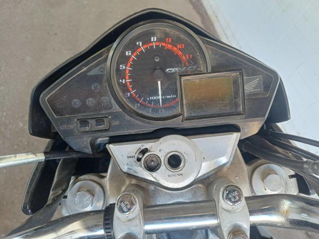 HONDA CB 300R - 2015/2015 — foto 5 de 9