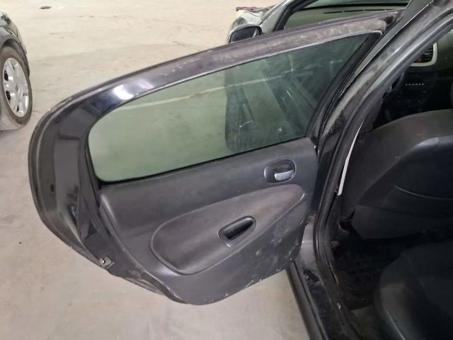 PEUGEOT 207HB XS - 2009/2010 — foto 18 de 25