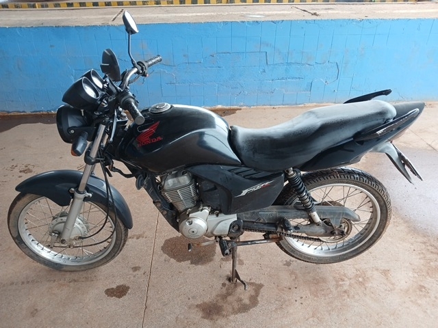 Honda CG 150 FAN ESI 2011 em leilão