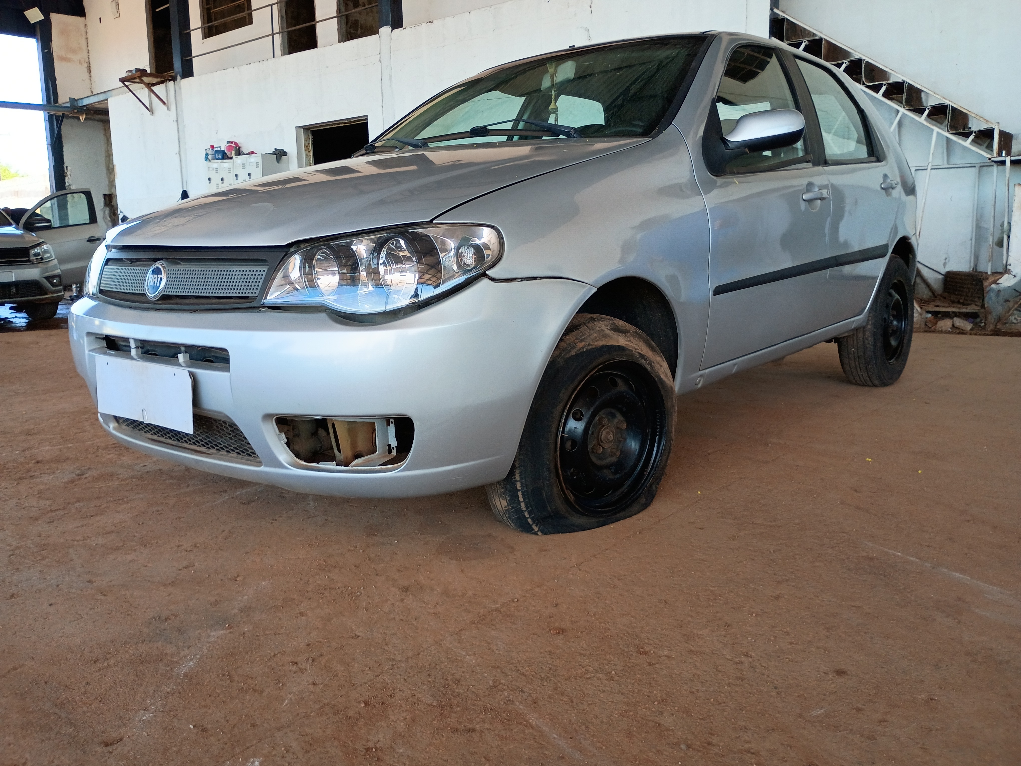 FIAT - PALIO FIRE ECONOMY - leilão extrajudicial - VÁRZEA GRANDE MT - lance mínimo R$ 1.200