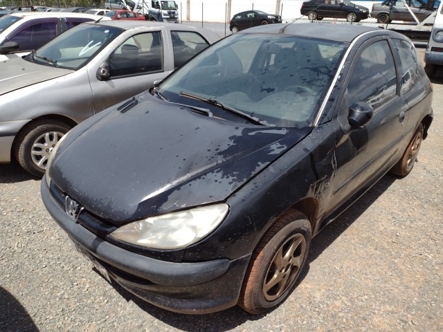PEUGEOT - 206 14 SENSAT FX - leilão extrajudicial - SAMAMBAIA DF - lance mínimo R$ 4.800