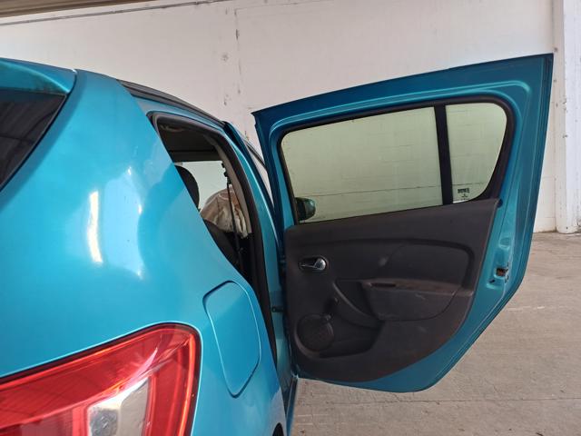 RENAULT SANDERO EXPR 10 - 2014/2015 — foto 14 de 25