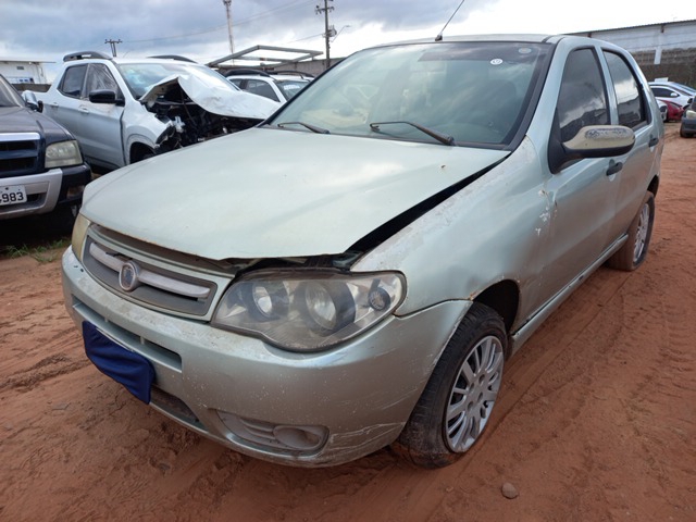 Fiat Palio Fire Economy 2011 em leilão