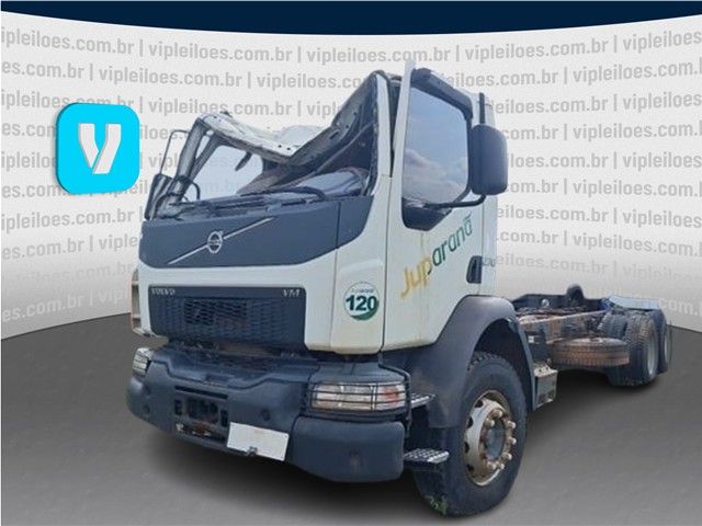 VOLVO - VM 270 6X4R - leilão extrajudicial - MARITUBA PA - lance mínimo R$ 44.300