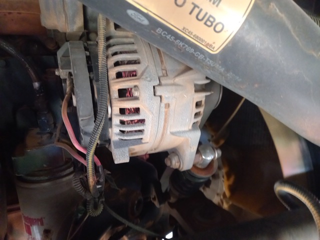 FORD CARGO 2429 L - 2014/2015 — foto 26 de 39