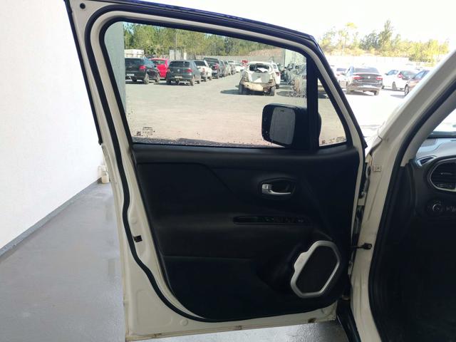 JEEP RENEGADE 1.8 AUTOM. - 2021/2021 — foto 14 de 40