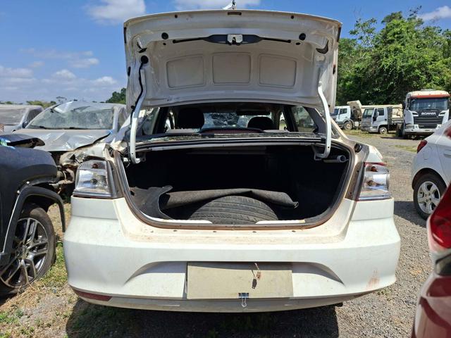 VOLKSWAGEN VOYAGE TL MB - 2015/2016 — foto 27 de 32