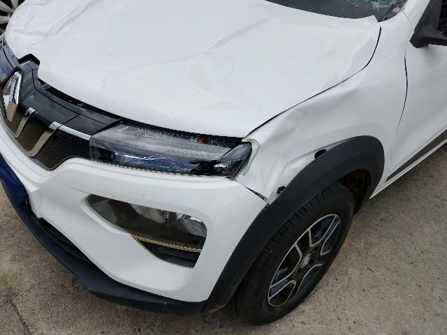 Foto 43 de 48: E-KWID INTENS - 2023/2024
