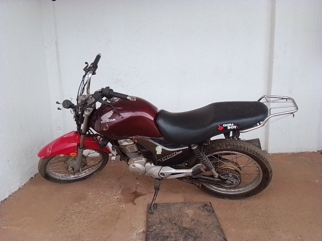 Honda CG 150 Titan ESD 2012 em leilão