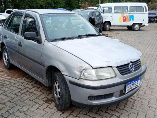 VOLKSWAGEN GOL 16V PLUS - 2001/2001 — foto 4 de 40
